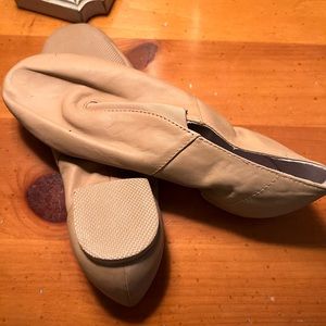 Bloch Jazz Dance Shoes